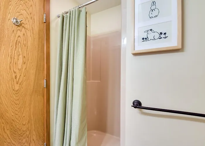 Tasteful Townhome W/ Community Amenities Сasa de vacaciones *