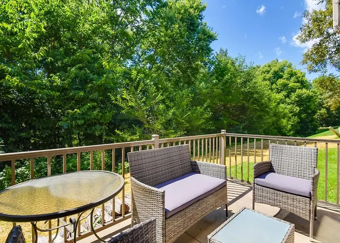 Tasteful Townhome W/ Community Amenities Сasa de vacaciones *